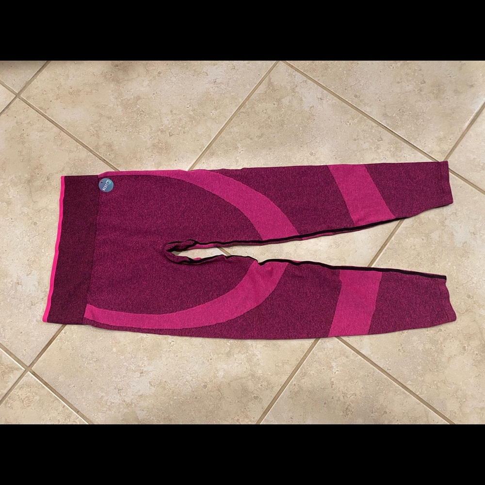 Victoria secret pink seamless leggings size large